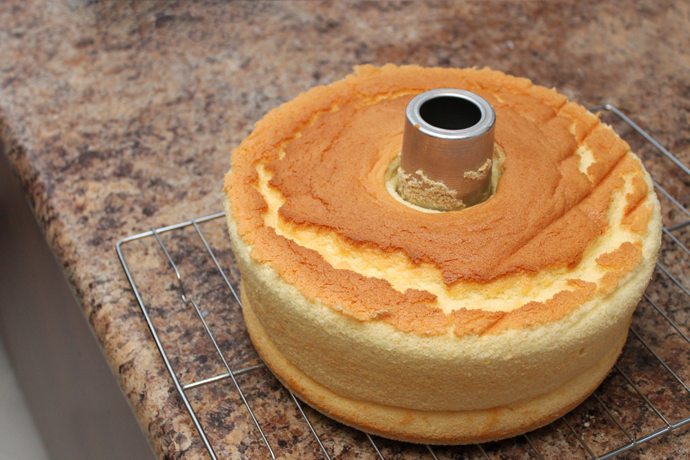 Sponge Cake in 10-inch Angel Food Cake Pan